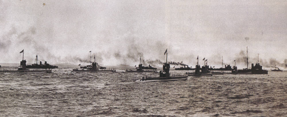 Torpilleurs et sous marins au début de la guerre