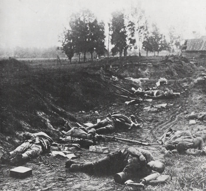 Soldats russes fauchés à Tannenberg