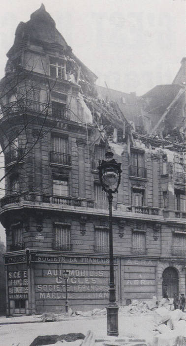 Paris bombardée - Avenue de la Grande Armée